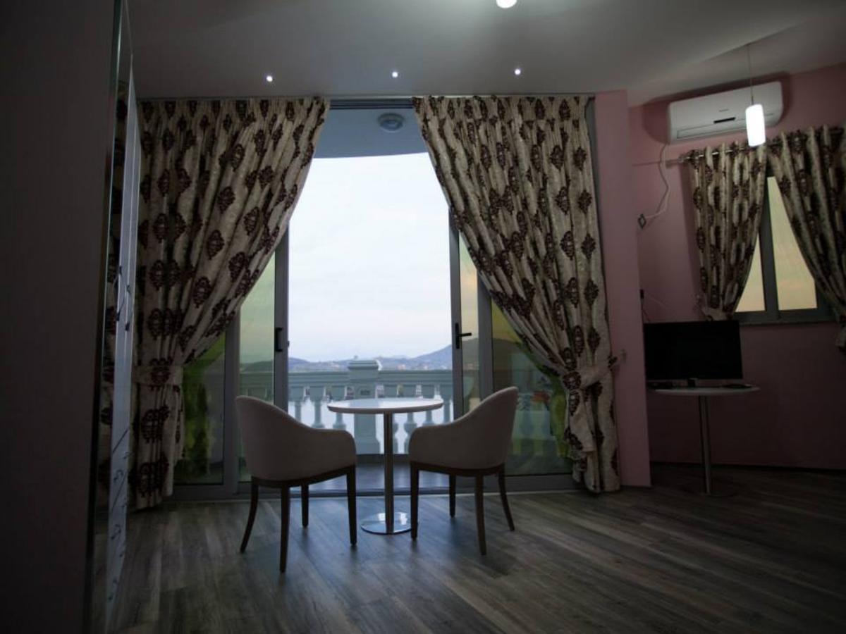 Prince Of Lake Hotel Shkodër Eksteriør bilde